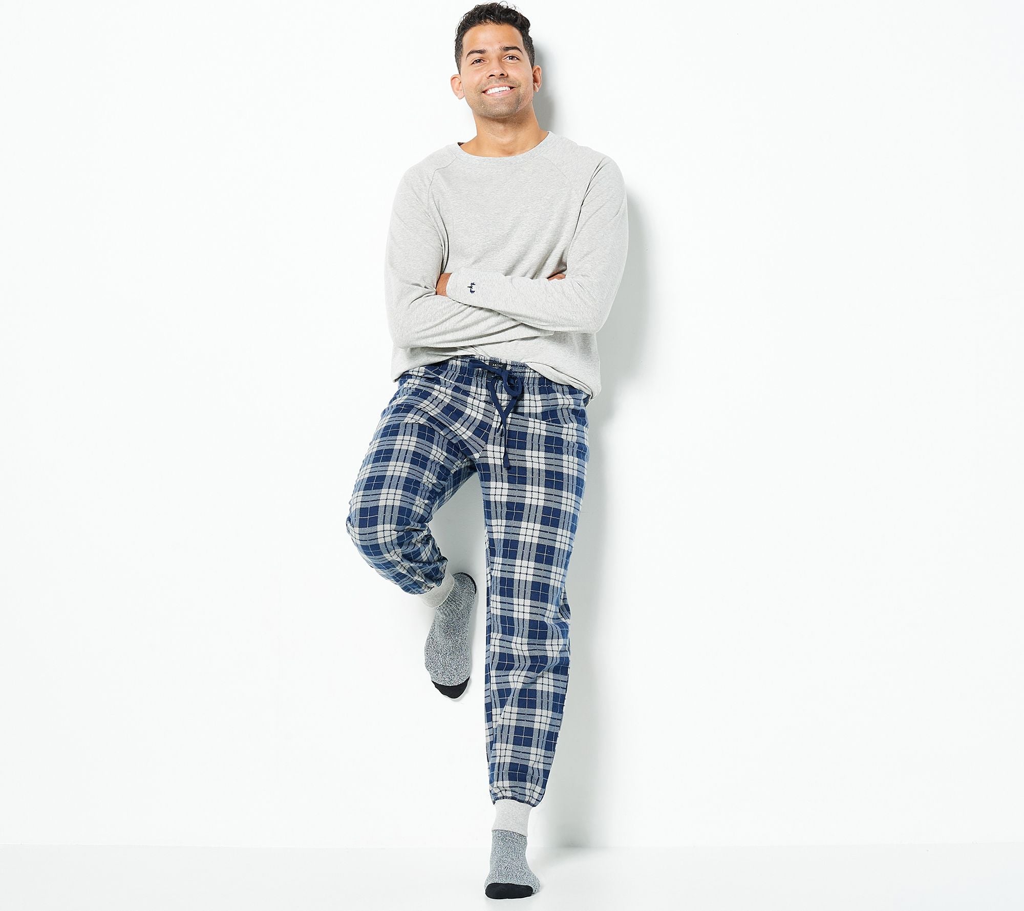 Arctic Expedition Men's Long Sleeve Jogger Pajama Gift Set